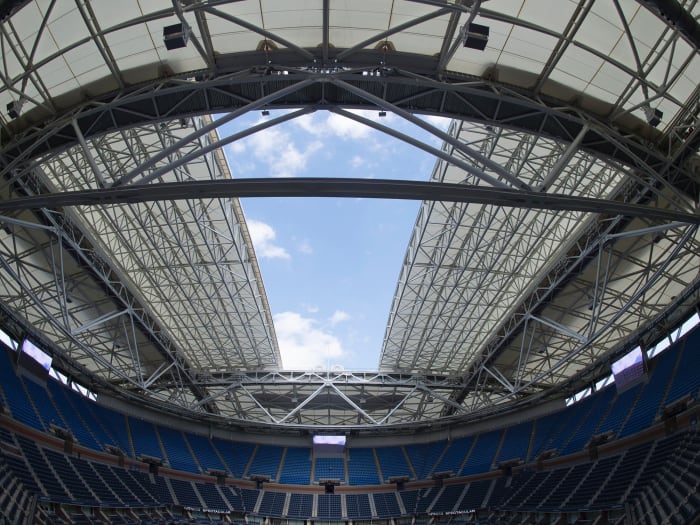 us-open-roof-closing.jpg